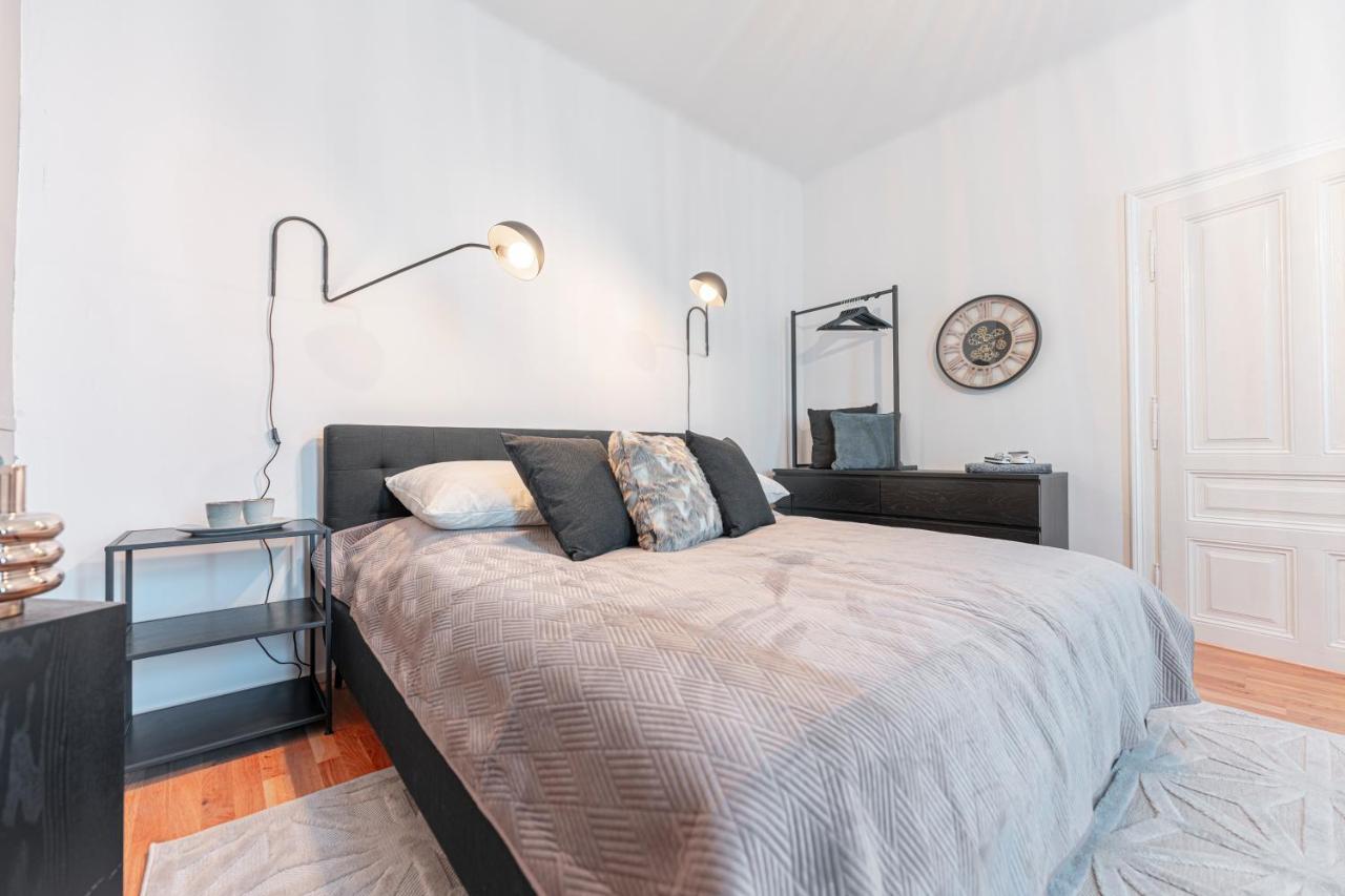 City Appartement Wagram Am Hauptbahnhof St. Pölten Zewnętrze zdjęcie