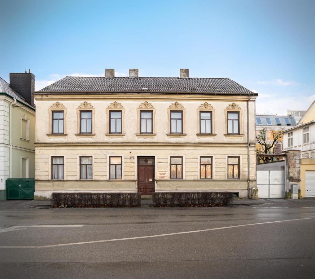 City Appartement Wagram Am Hauptbahnhof St. Pölten Zewnętrze zdjęcie