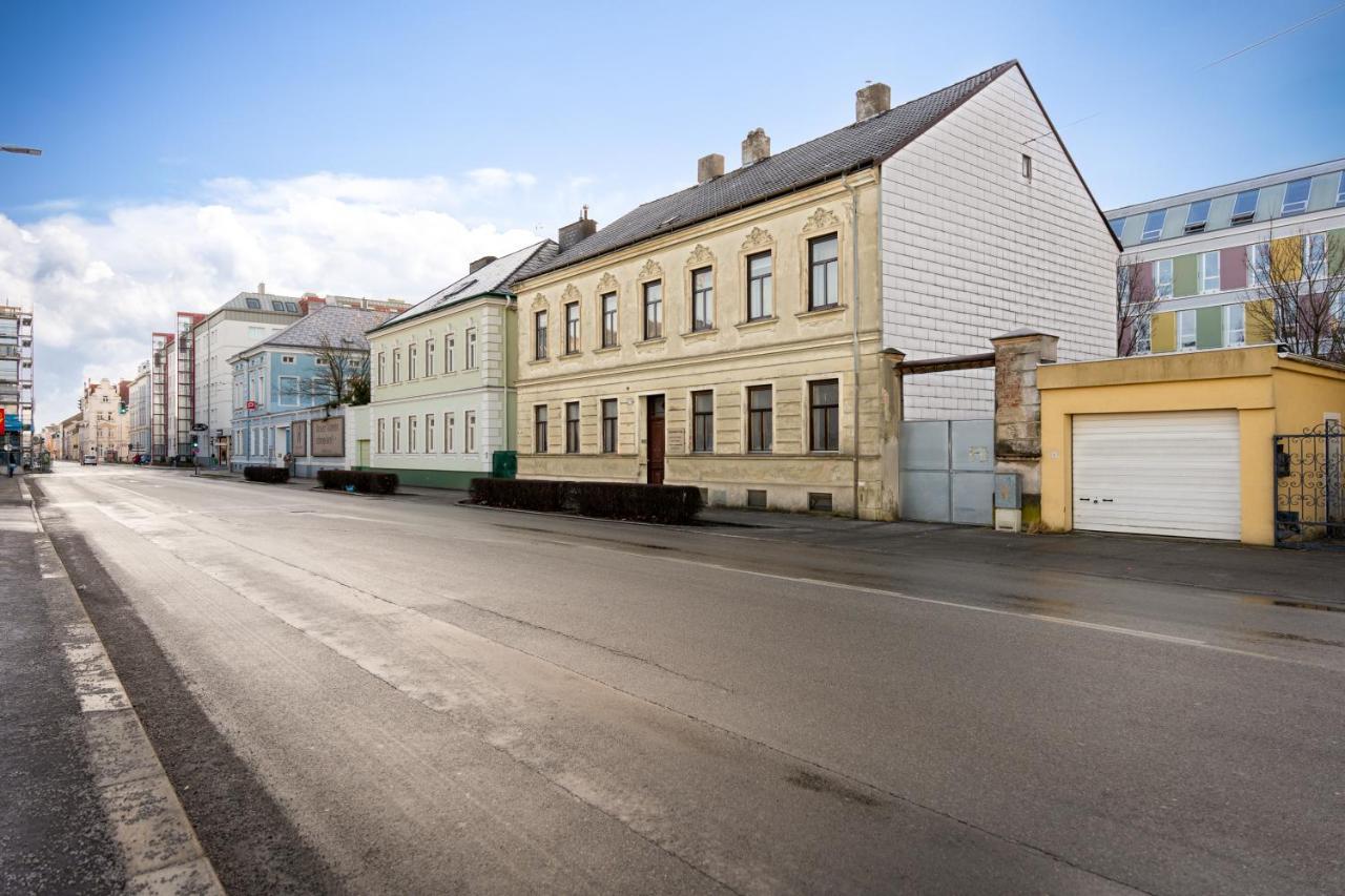 City Appartement Wagram Am Hauptbahnhof St. Pölten Zewnętrze zdjęcie